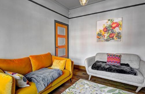 Offerton House | Pass the Keys Stunning Home sleeps 6