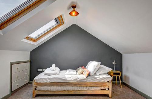 Offerton House | Pass the Keys Stunning Home sleeps 6