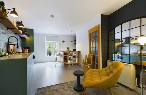 Victoria Apartment | Pass the Keys | Stylish and Modern 2Bed 2Bath Hackney Apartment