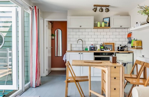 Herne Bay House | Pass the Keys | The Beach Treehouse! A Splendid Tranquil Retreat