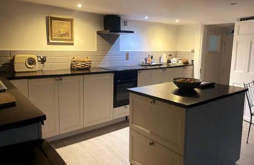 Old Town Hastings Apartment | Pass the Keys | The Top Space