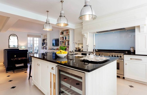 Chelsea House | Pastel Chelsea, by Veeve