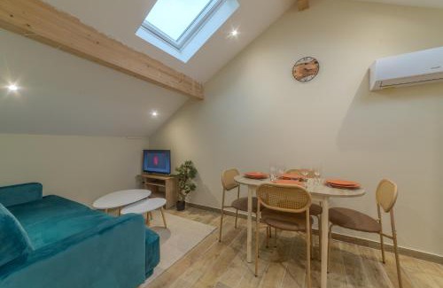Leon Blum - Bon Coin Apartment | Pasteur Collection - Cozy & Warm - 4pers