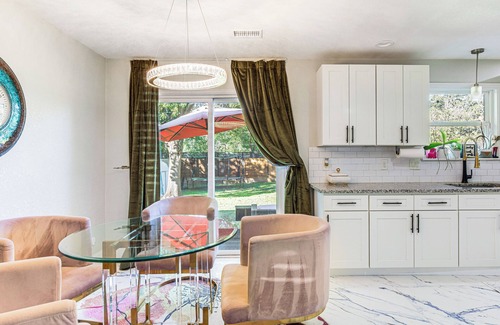 West Arlington House | Patio, Grill + Gym! Home 3 Mi to Lake Arlington