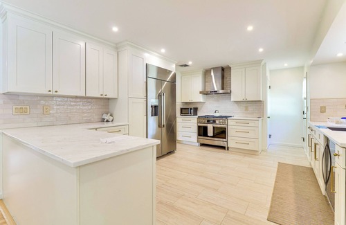 Pompton Lakes House | Patio, Large Yard: Luxe Home in Pompton Lakes!