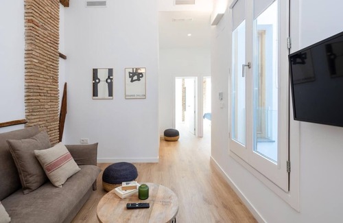 Granada City Center Apartment | Patio Zahorí Boutique Apartments 7