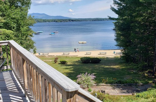 Meredith House | Patrician Shores Winnipesaukee Home Right On The Beach