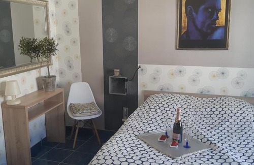 Cadereau Bed & Breakfast | Patrick&Pierre Bed and Breakfast Nîmes