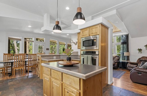 Donnelly Apartment | Patty Cake`s Cottage