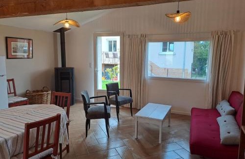 Saint-Etienne-des-Oullieres House | Pause Beaujolaise
