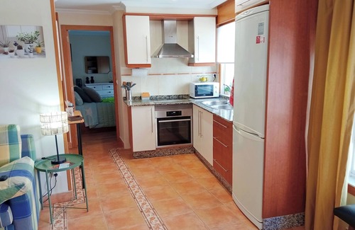 Cangas Apartment | PAUTANA, centrally located and a few meters from the beach.