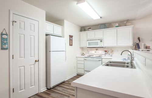 Pawleys Island Condo | Pawley's Island Retreat in True Blue