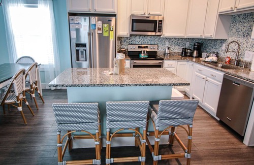 Fort Morgan House | Paws & Relax w/Dual King Suites, Stunning Views, & Updates Galore-Dog-Friendly