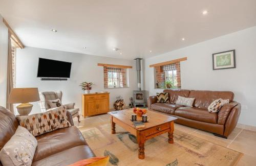 Porthyrhyd House | Paxton View Barn - Llanddarog