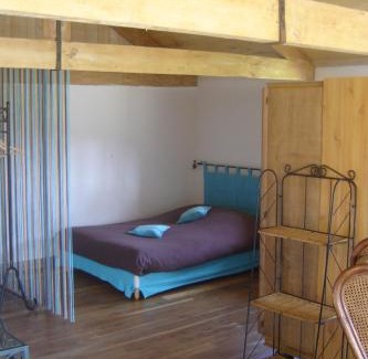 Tour-de-Faure House | Paysannerie des Versanes - Chambres et gîte