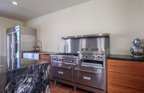 Benito Juarez House | Paz del Mar 24: Luxury 8 Bedroom Heated Pool, Private Chef & Housekeeping