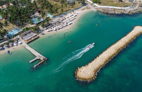 Tierra Bomba Island House | Pb-C2 Habitación Quintuple En Isla Con Desayuno Piscina Y WIFI