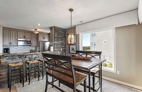 Manteo Condo | PC Beach: Soundfront | Boat Slip | Pool Access