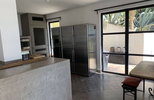 Montferrier-sur-Lez Villa | Peace and comfort in a green setting