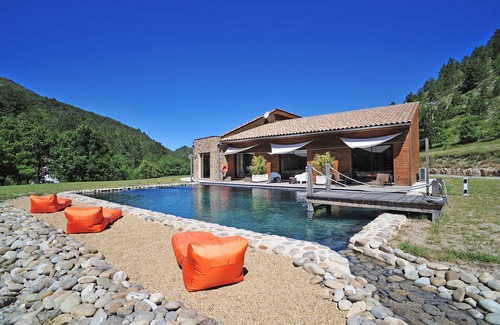 La Roche-sur-le-Buis Cottage | Peace and serenity in the heart of Provence