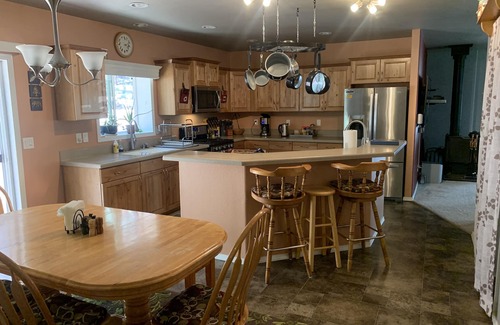 Forest Lakes House | Peace and privacy await among the towering Pine Trees.