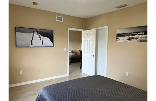 Holly Hill Apartment | Peace and Quiet near Daytona
