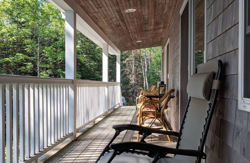Penobscot House | Peace and Tranquility on Private Pierces Pond