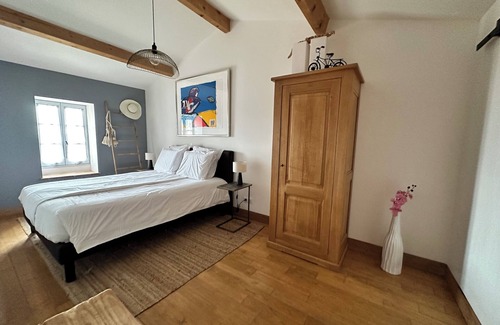 Blanquefort-sur-Briolance Other | Peace, space and relaxation. We offer 2 guest houses with a salted water pool.nn