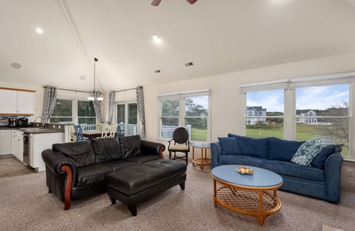 Corolla House | Peace of Paradise: Private Pool, Hot Tub and Great Currituck Club amenities!