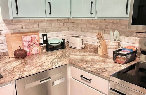 Village at Camelback House | Peace, Pines & PJs – Spacious Family Home near Camelback, Sleeps 8 Comfortably