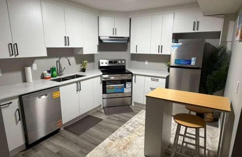 Southeast Edmonton Apartment | Peaceful 1BHK - Maple