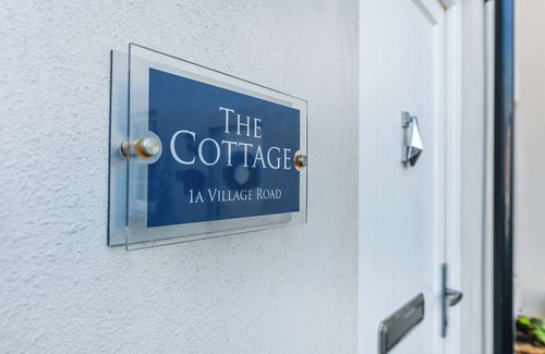 Clifton House | Peaceful 2-Bedroom House in Historic Clifton Village
