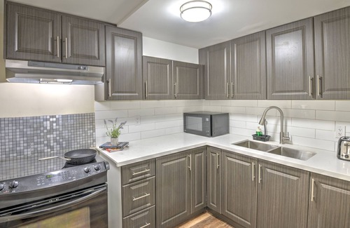 Erin Mills Apartment | Peaceful 2 BR Basement Stay: Your Getaway
