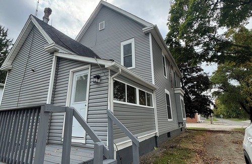 Westford House | Peaceful 3-bedroom house near the lake