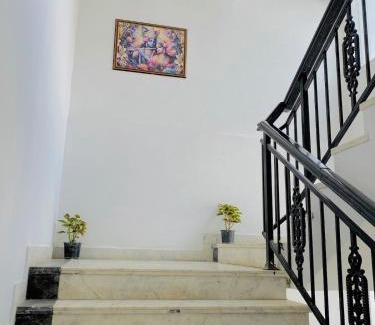 Vrindavan Villa | Peaceful 3BHK Villa near All Mandirs Vrindavan