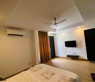 Vrindavan Villa | Peaceful 3BHK Villa near All Mandirs Vrindavan