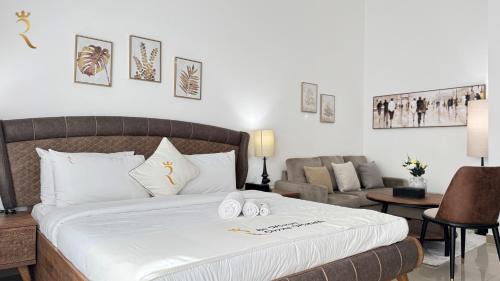 Abu Dhabi Apartment | Peaceful Al Reef Studio - King Bed Comfort for 2 Near Community Park