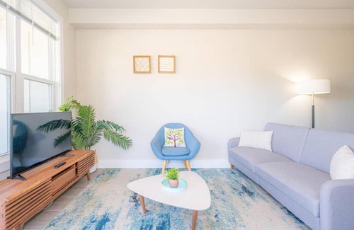 Downtown Apartment | Peaceful and Bright 2BR Duplex