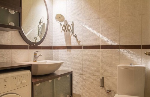 Karsiyaka Apartment | Peaceful and Comfy Flat Near Sea in Karsiyaka