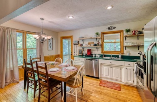 Walnut Mountain Cabin | Peaceful and Cozy Mountain Cabin with Arcade, Pool, Hot Tub, and Fire Pit!