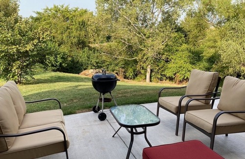 Lawrence House | Peaceful and Spacious Townhome in West Lawrence