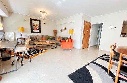 Palaio Faliro Apartment | Peaceful Apartment by Flisvos Marina by Athenian Homes