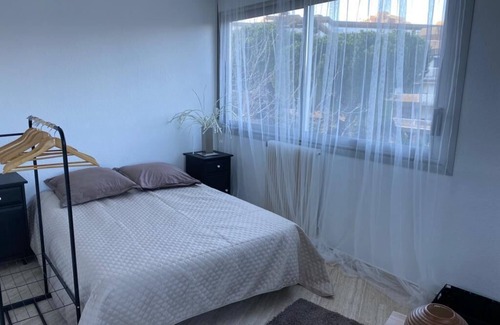 Estanove Apartment | Peaceful apartment with swimming pool close to shops 15 minutes from beaches by car