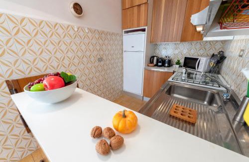 Ca Miro Apartment | Peaceful Apartment In Deiva Marina - Happy Rentals