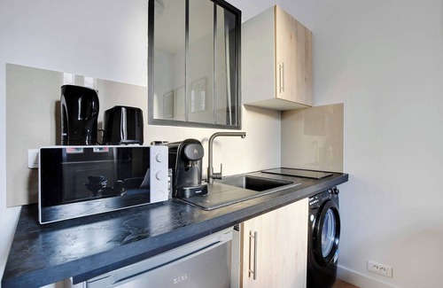 Quartier de la Maison-Blanche Apartment | Peaceful apartment with 1 room