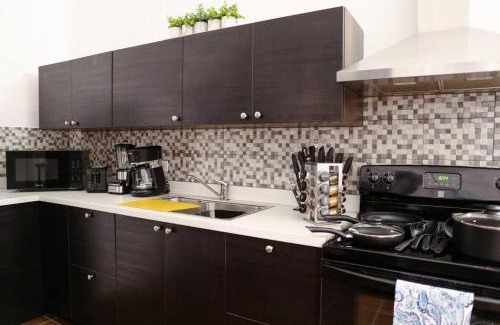 Catedral Apartment | Peaceful Apt near La Fortaleza in OSJ/65 Fort 7A