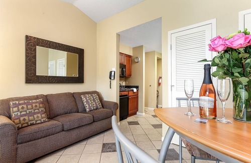 Acme Condo | 🏖️ Peaceful Bayview Studio @ The Shores | Deck + Beach Access + Champagne Welcome ➠ 5693