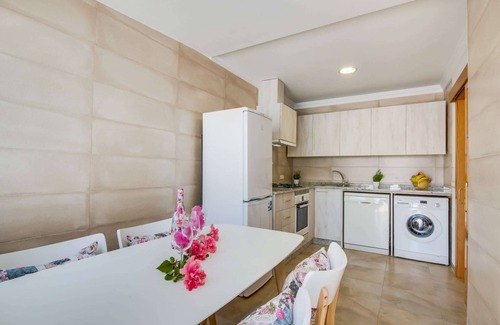 Alcudia House | Peaceful Beachside Getaway