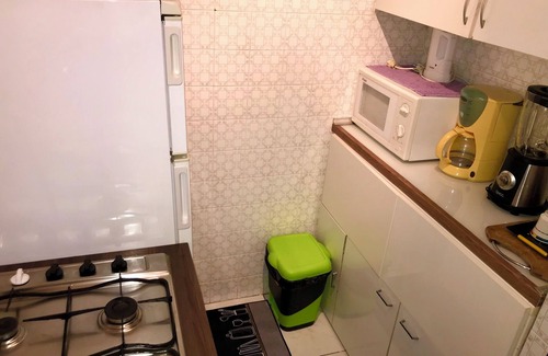 Empuriabrava Ski Chalet | Peaceful & Bright Apartment in a Quiet NeighborhonCasa family 5min Center ,Beach