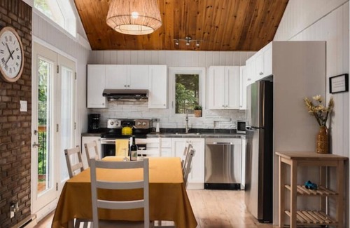 Lac-Sergent House | Peaceful Chalet w/Hot Tub & Private Lake Access